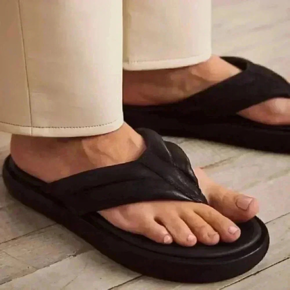 FREE PEOPLE Wonderland Thong Sandals - Picture 1 of 5